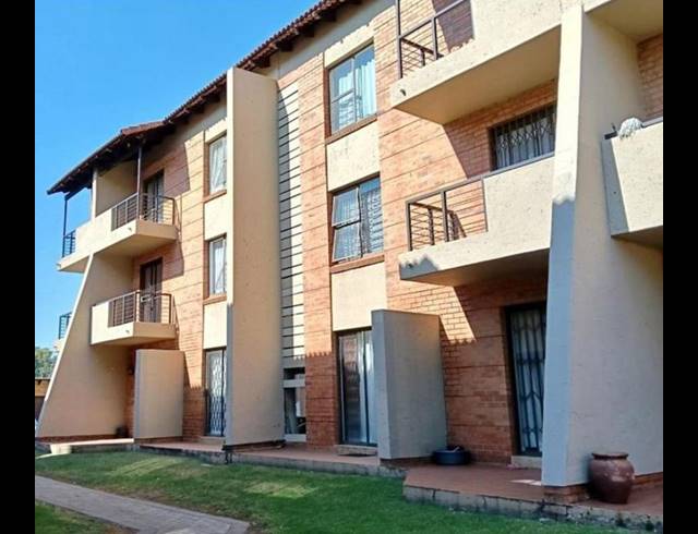 1 BEDROOM APARTMENT FOR SALE IN HATFIELD